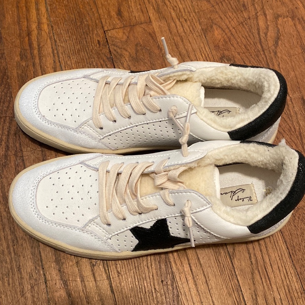 Vintage Havana fleece sneaker BRAND NEW